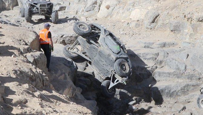 This is How Bottlenecks Happen at King of the Hammers + Video